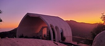 Private Mountaintop Retreat with Lagoon Pool