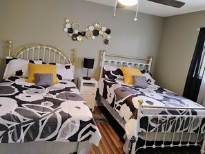 Iron/ironing board, WiFi, bed sheets