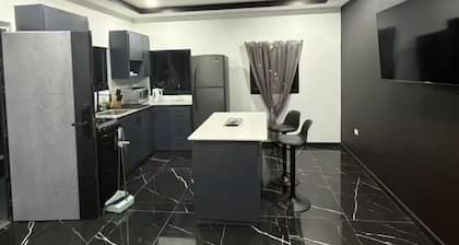 Storebay Suites Apartment 4