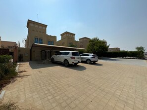 Property grounds - Ajman Royal villa (Ajman)