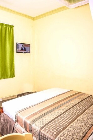 Habitación doble estándar | Wifi gratis y ropa de cama 