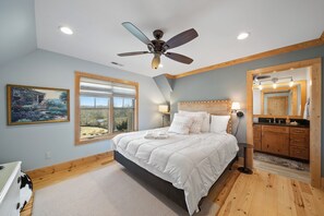 2 bedrooms, free WiFi, bed sheets - Luxe Sweetgrass Cottage: Lake Access, Trout Fishing & Near Blowing Rock (Blowing Rock)