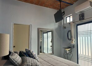 1 habitación, internet y ropa de cama