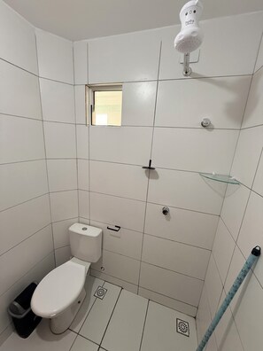 Hair dryer, towels, soap, toilet paper - Comfortable and well-located apartment (João Pessoa)