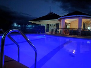 Outdoor pool - Alem Resort Tawa (Makueni County)