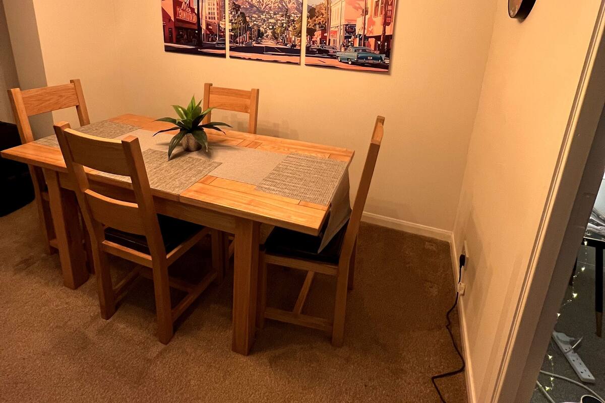 Dormitorio compartido, 1 habitación | Comedor