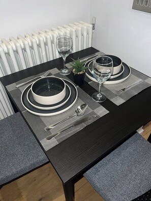 Dining - Luxury Apartment in the Exclusive The City Island (London)