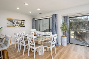 Dining - Cozy, Newly Renovated Villa, Family Getaway (Hilton Head Island)