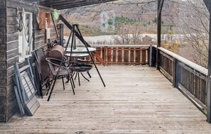 Terrace/patio - Amazing home in Tovik with house a mountain view (Tovik)