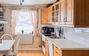 Réfrigérateur, four, plaque de cuisson, lave-vaisselle