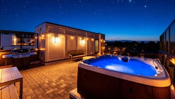 Rumah | 6 kamar tidur dan internet