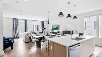 Rumah | 6 kamar tidur dan internet