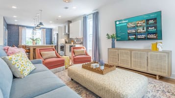 Casa | 8 quartos, acesso à internet de alta velocidade