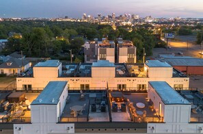 House | 8 bedrooms, Internet - Lucile 83 85 Double (Nashville)