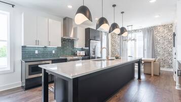 Ferienhaus | 8 Schlafzimmer, Internetzugang