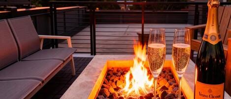 House | 8 bedrooms, Internet