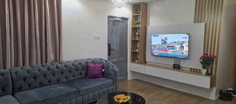 BLUEHOMES: Cozy 2-Bedroom Holiday Suite/Apartment in Lagos, Nigeria.