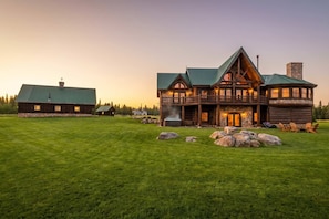 Exterior - Mountain Gem in Alma | Views + Game Room + Hot Tub (Fairplay)