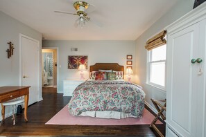 4 Schlafzimmer, Bügeleisen/Bügelbrett, WLAN, Bettwäsche