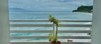 Playa Blanca Beach Resort & Dive Centre