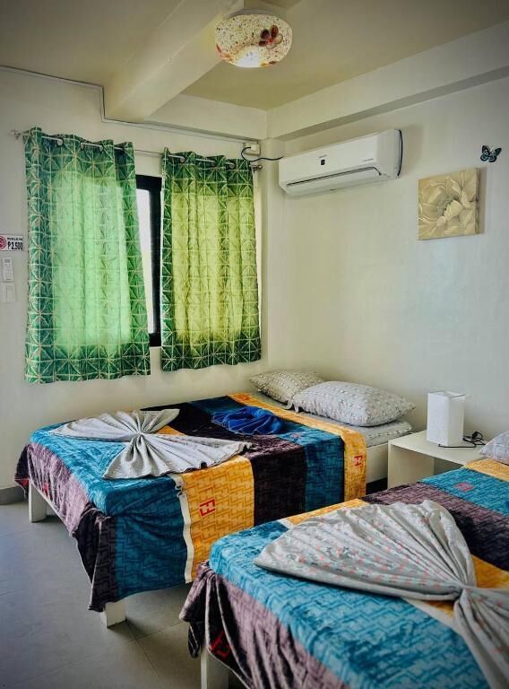 In-room safe, free WiFi