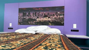 Kamer, 1 queensize bed | Een bureau, gratis wifi