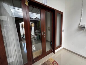 Interior - Amazing 3-bedroom villa in Sanur with private pool (Bali)