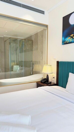 Senior Suite Balcony | Interior detail - L'Signature Tho Thap Hotel  (Cau Giay)