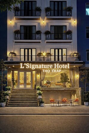 Fachada de la propiedad