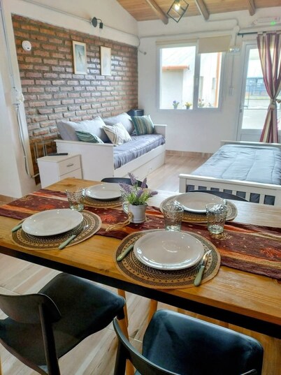 Flamencos Apart Apartment warm and modern.