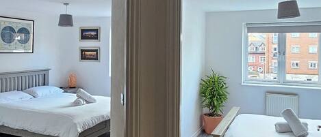 2 chambres, Wi-Fi gratuit, draps fournis