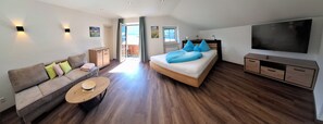 1 bedroom, Internet, bed sheets - One-room vacation apartment 40 sqm "Bayernglück", kitchen and balcony (Reit im Winkl)
