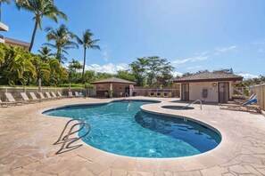 Pool - South Kihei 2BR/2BA, Steps from Kamaole Beach (Kihei)