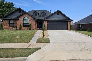 Exterior - Whitney Retreat by NWA Triple C Stays (Bentonville)
