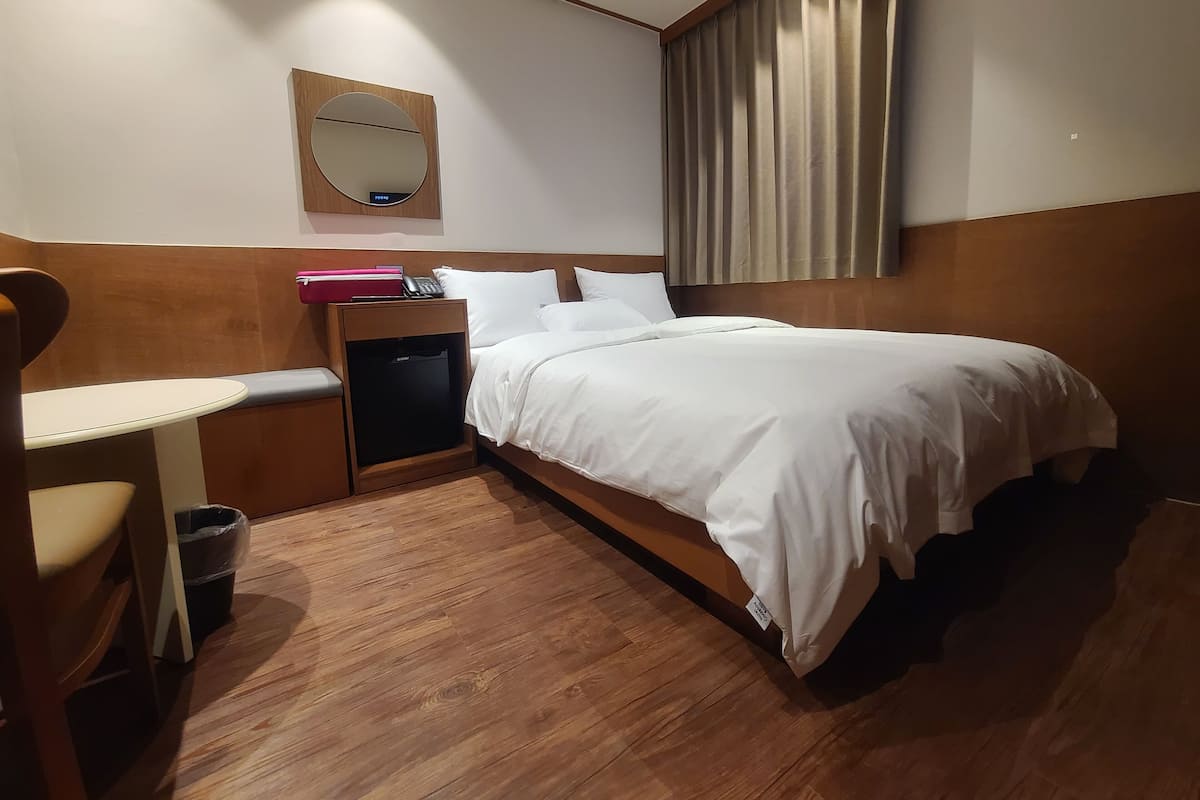 Basic enkelrum | Gratis wi-fi