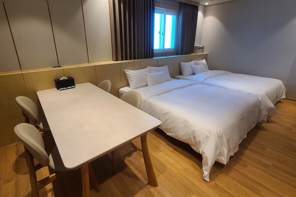 Royal tvåbäddsrum | Gratis wi-fi