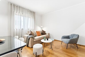 TV - GuestReady - Gaia Gardens Apt 4 (Vila Nova de Gaia)