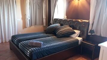 StrykjÀrn/strykbrÀda, gratis wi-fi och sÀngklÀder