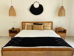 Internet, bed sheets - Quiet 2BR Private Pool Villa w/soundproof recording studio & Fast Wi-Fi (Kabupaten Badung)