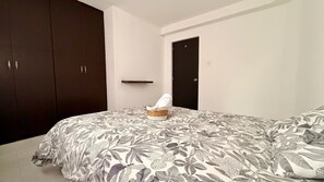 3 bedrooms, bed sheets - Luant House (Cali)