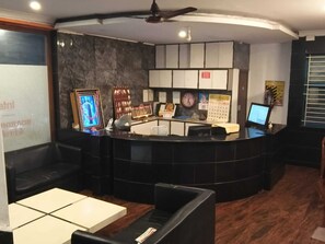 Lobby - Hotel Grand International (Erode)