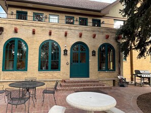 Outdoor dining - The Mayor's Manor. Timeless Arts and Crafts beauty (Denver)