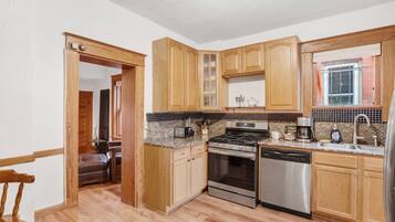 Fridge, dishwasher, coffee/tea maker, toaster