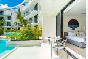 Outdoor dining - D104 CPL, Grandioso 2 bedrooms swim up (Tulum)