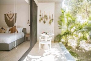 Iron/ironing board, Internet, bed sheets - 106D PANOR, Modern and incredible studio apartment (Tulum)