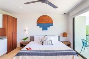 Acceso a internet y ropa de cama 