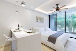 Iron/ironing board, Internet, bed sheets - HIGHLINE 101, luminoso y elegante-2 (Tulum)