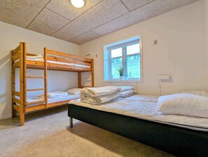 10 dormitorios, wifi gratis, accesible en silla de ruedas