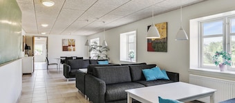 Hanklit holiday home, event & course venue