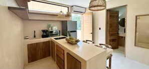 Fridge, microwave, coffee/tea maker, cookware/dishes/utensils - COCAY PI 2109, Escapada Chic en Tulum (Tulum)